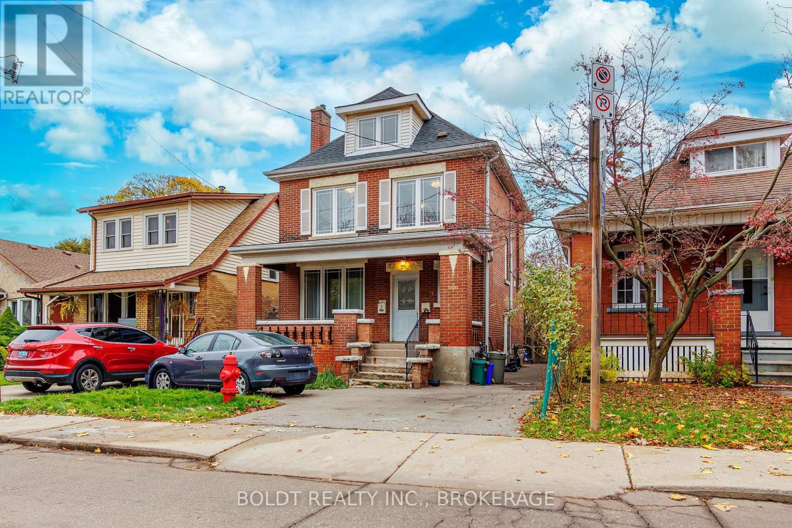 UPPER - 209 ROSSLYN AVENUE S, Hamilton, Ontario