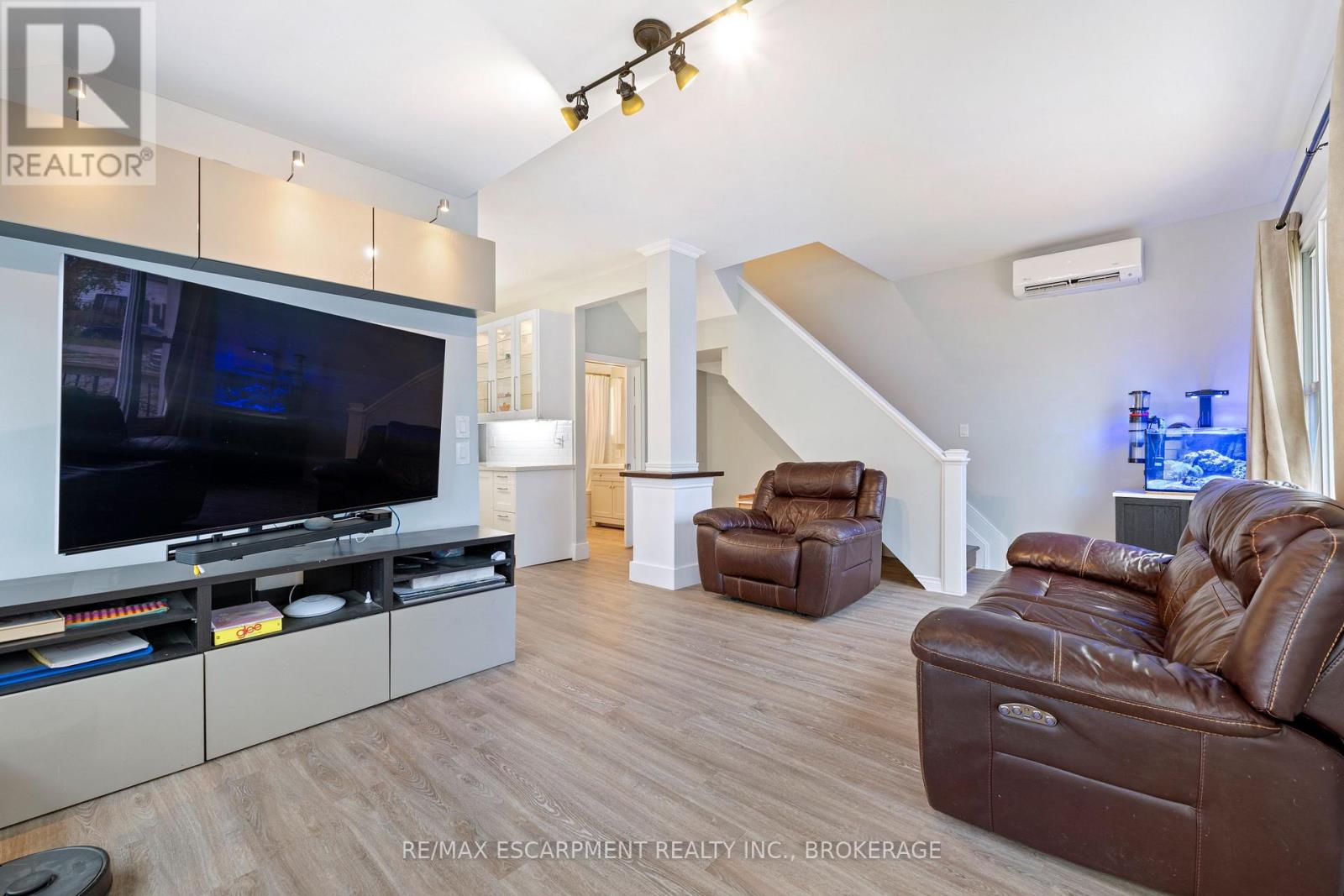 15 Phipps Street, Fort Erie, Ontario  L2A 2V1 - Photo 14 - X12553516