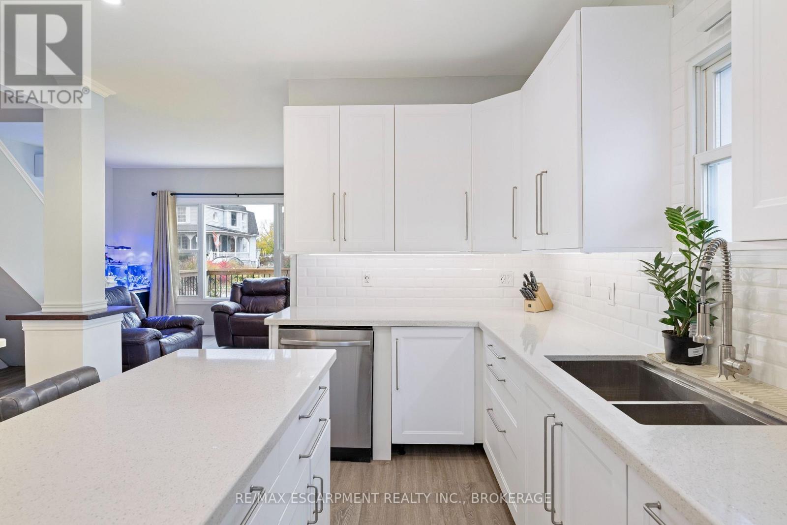 15 Phipps Street, Fort Erie, Ontario  L2A 2V1 - Photo 23 - X12553516