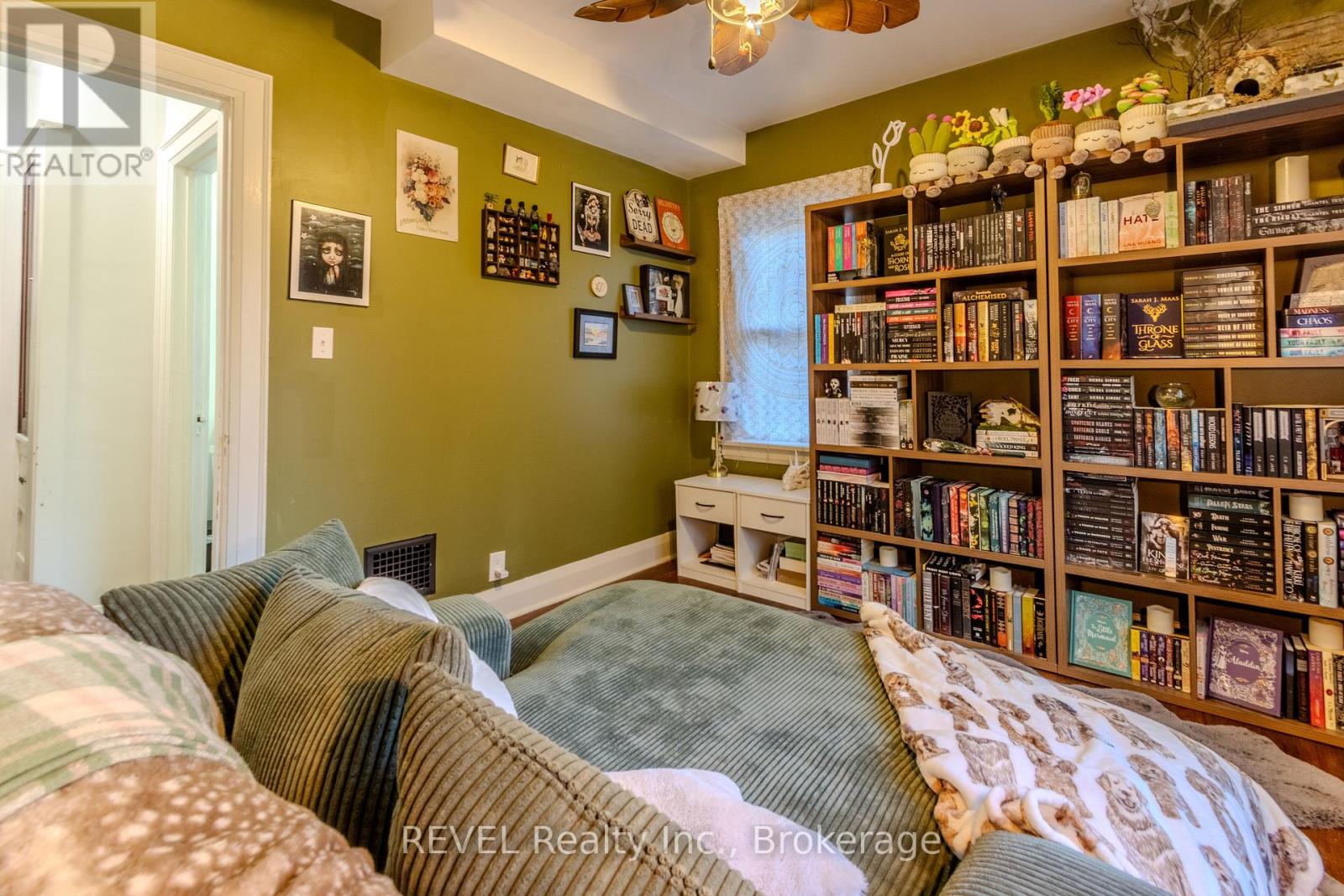 6263 Dawlish Avenue, Niagara Falls, Ontario  L2G 4J7 - Photo 11 - X12553950