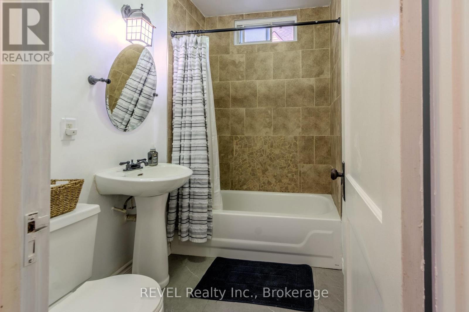 6263 Dawlish Avenue, Niagara Falls, Ontario  L2G 4J7 - Photo 13 - X12553950