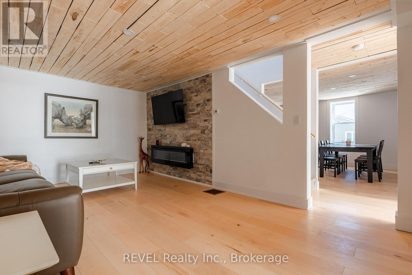 80 Lighthouse Drive, Haldimand, Ontario  N1A 2W6 - Photo 10 - X12561398