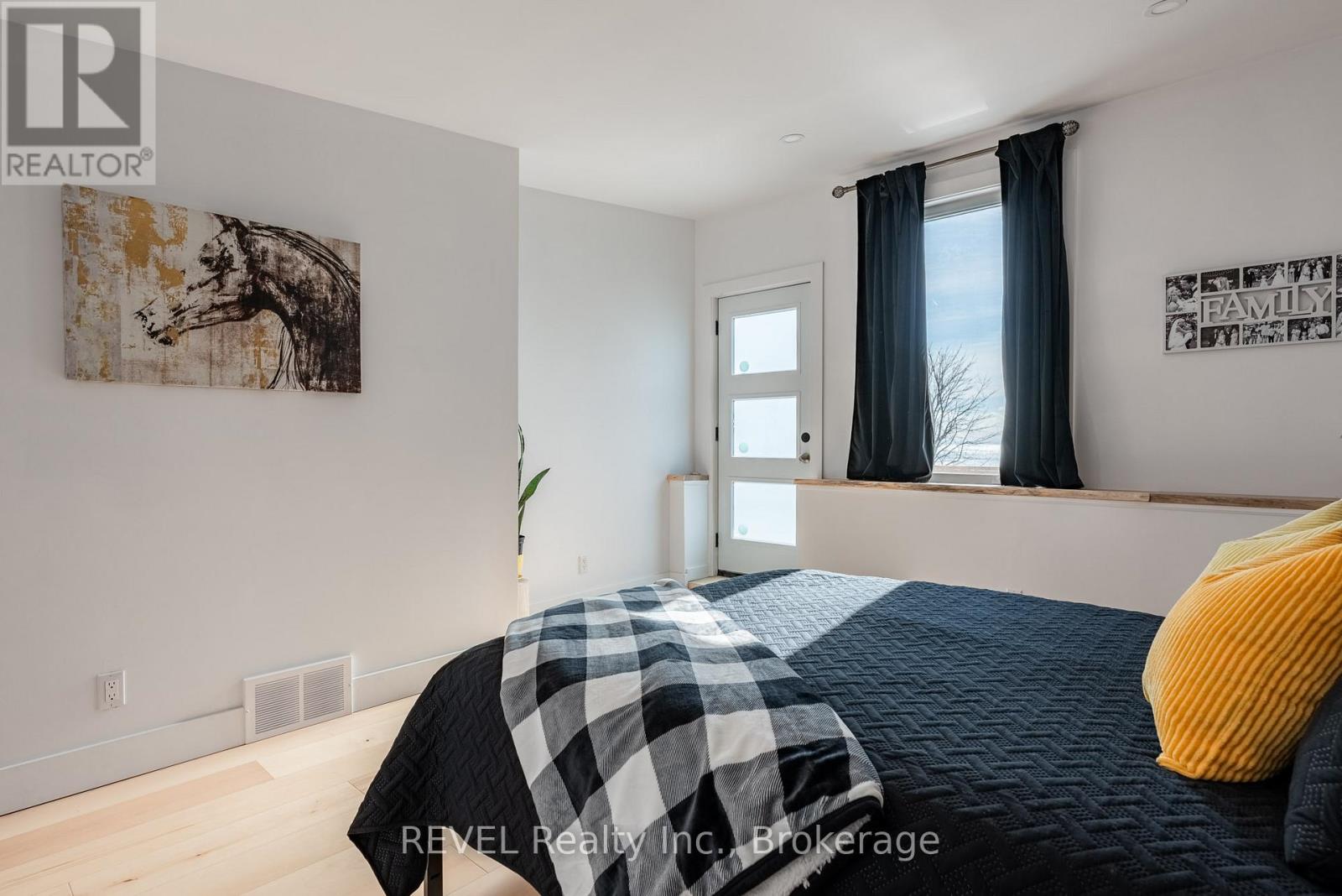 80 Lighthouse Drive, Haldimand, Ontario  N1A 2W6 - Photo 25 - X12561398