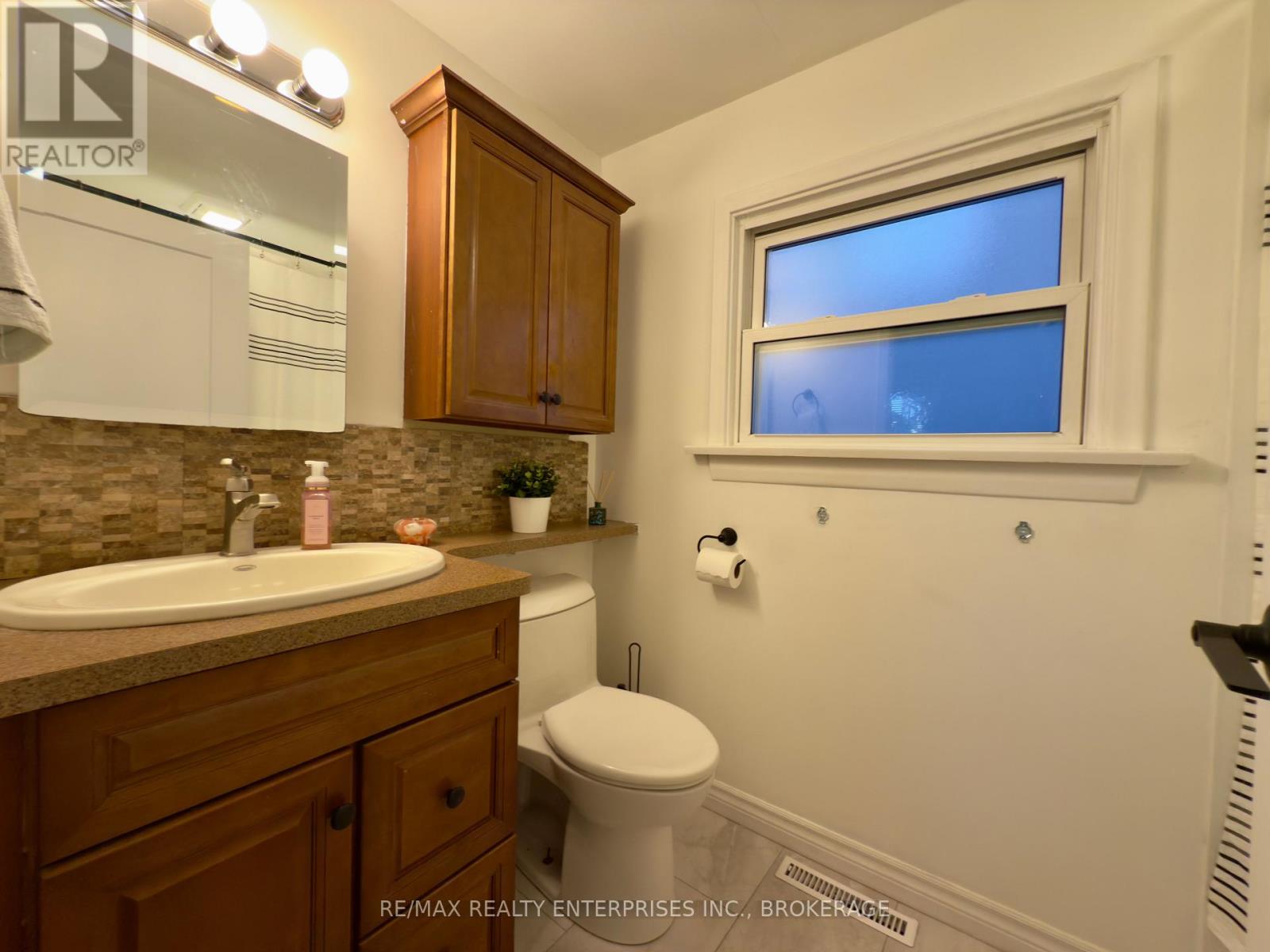 10 Antwerp Street, St. Catharines, Ontario  L2S 1J8 - Photo 16 - X12561882