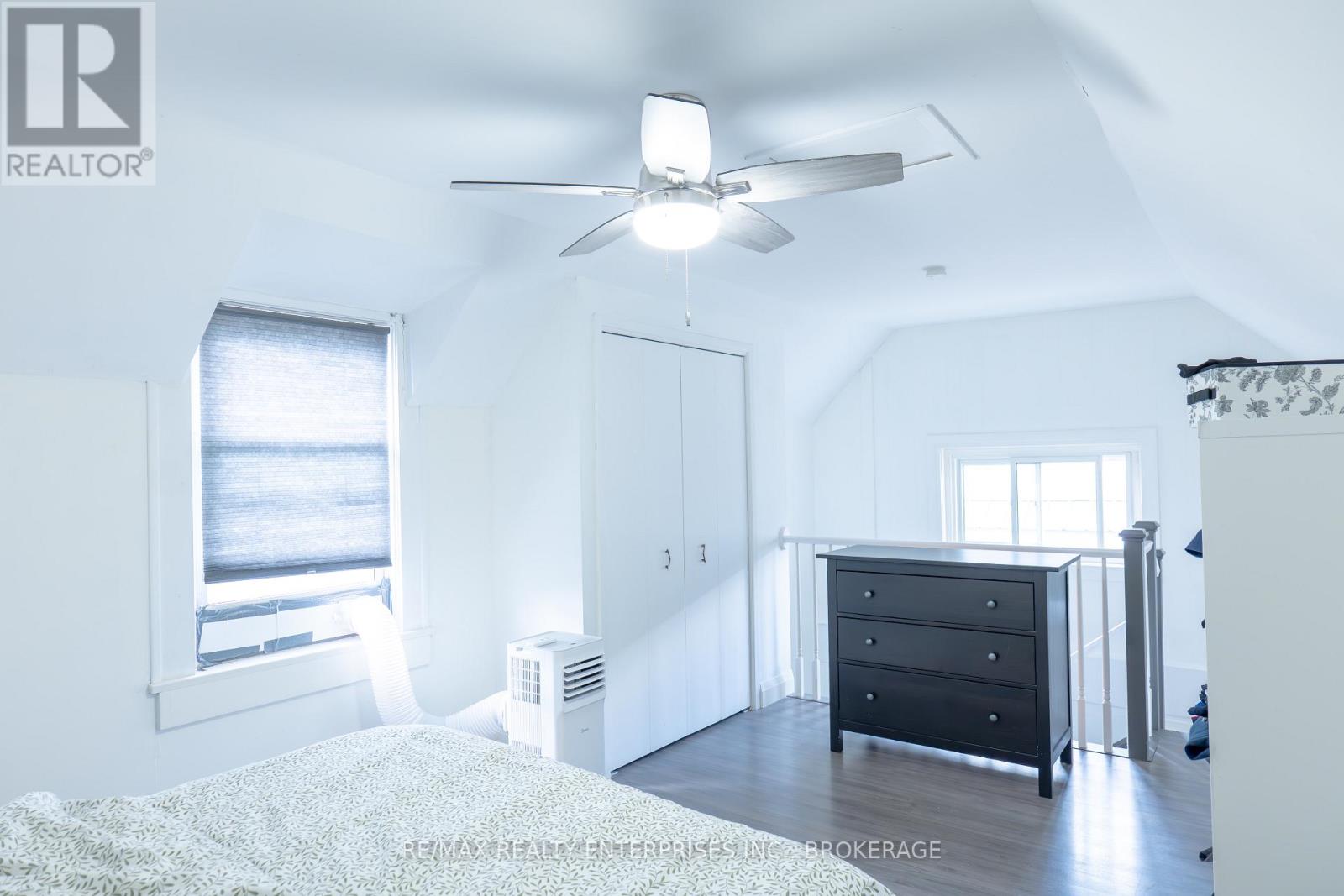 10 Antwerp Street, St. Catharines, Ontario  L2S 1J8 - Photo 24 - X12561882