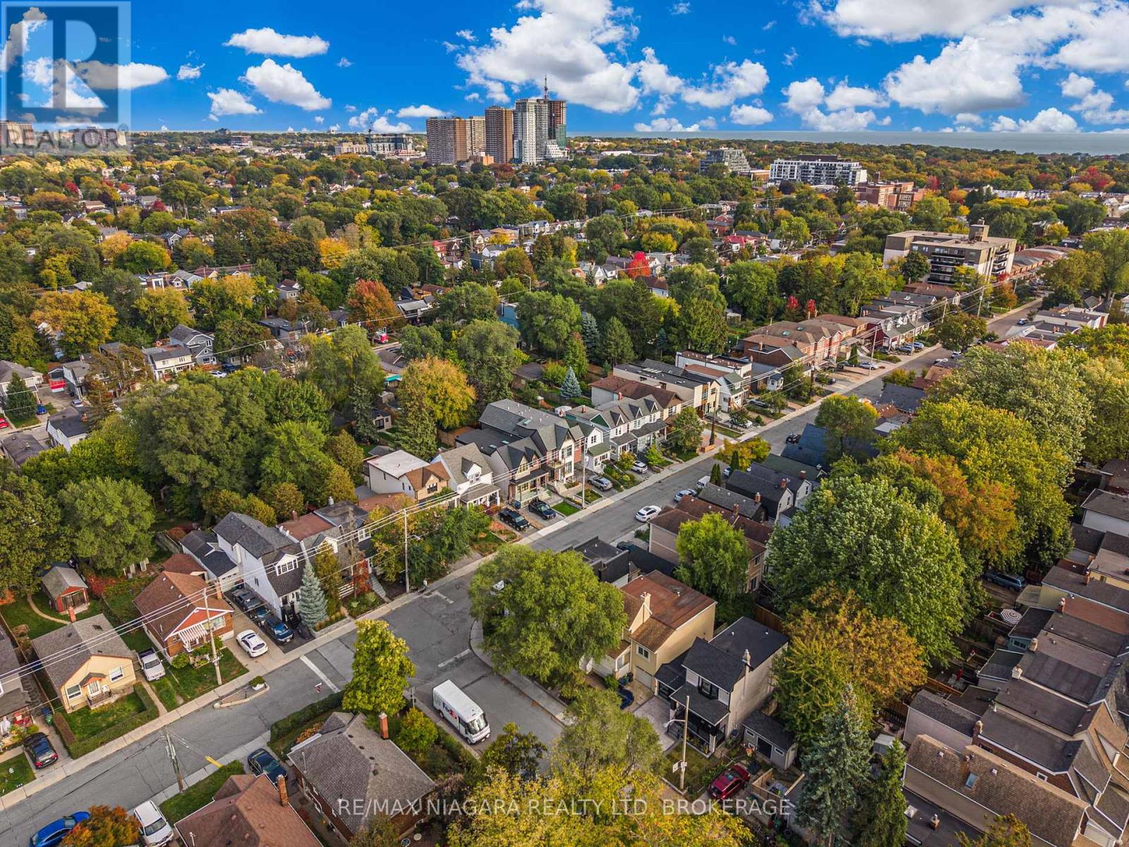 853 Sammon Avenue, Toronto, Ontario  M4C 2E9 - Photo 46 - E12568972