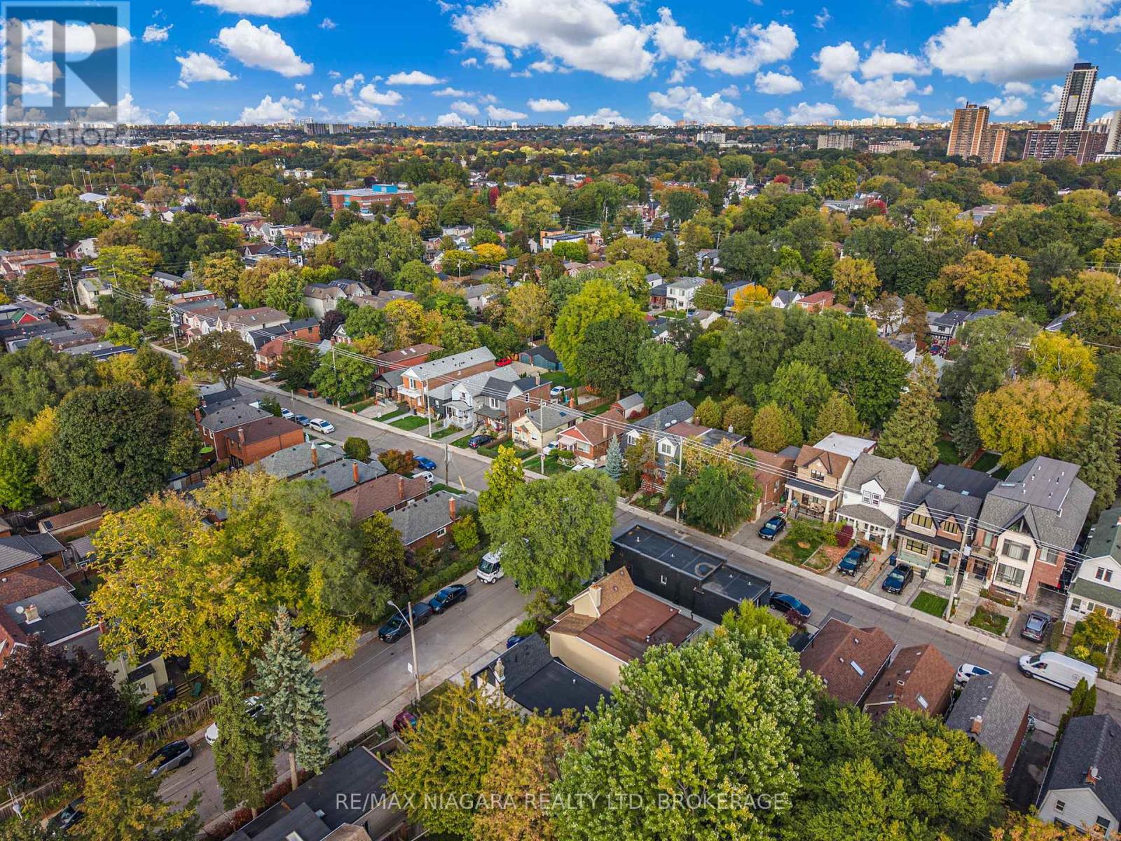 853 Sammon Avenue, Toronto, Ontario  M4C 2E9 - Photo 49 - E12568972