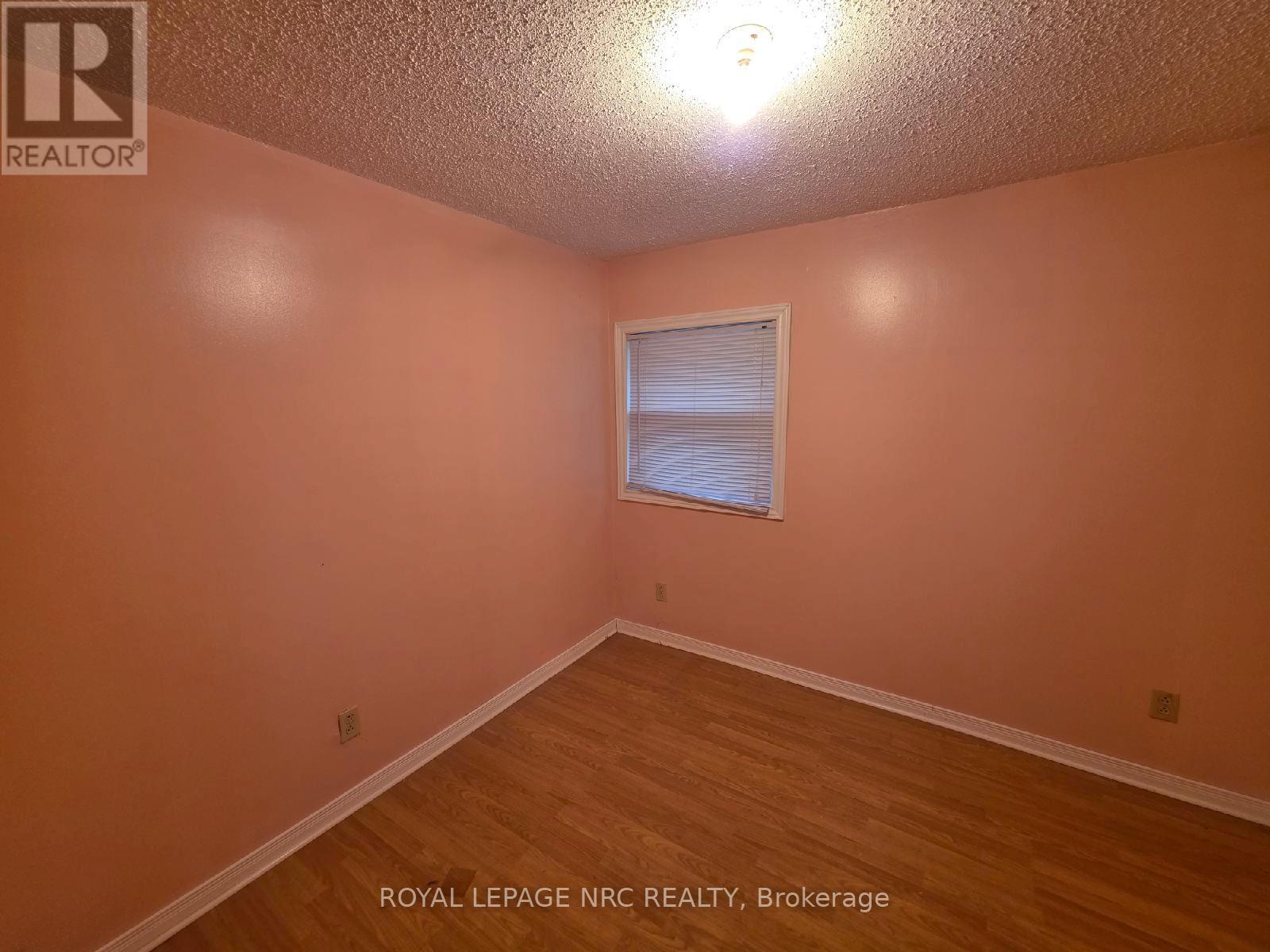 6414 Taylor Street, Niagara Falls, Ontario  L2G 2G1 - Photo 13 - X12568978