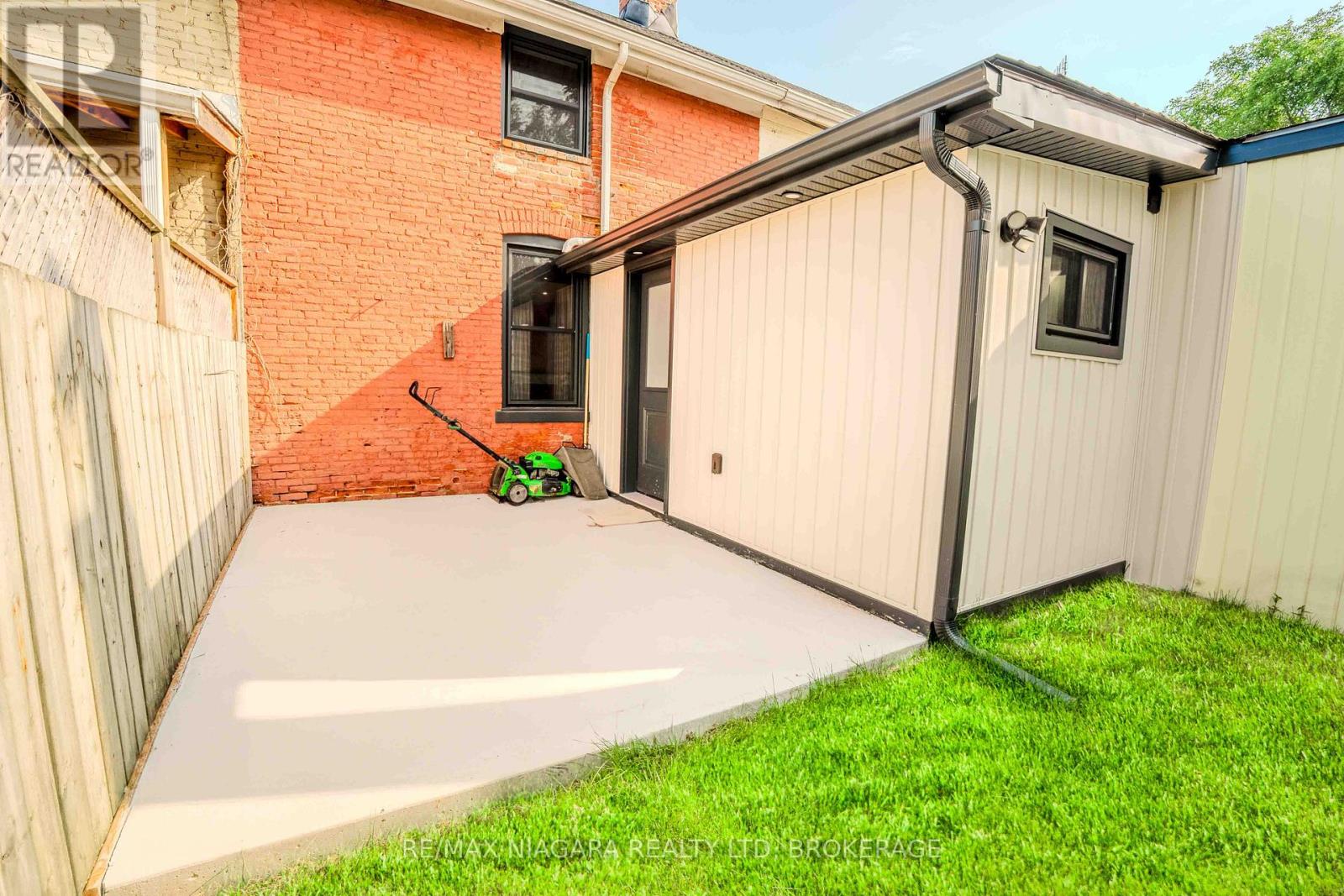 6 Almond Street, St. Catharines, Ontario  L2T 1E7 - Photo 34 - X12569372