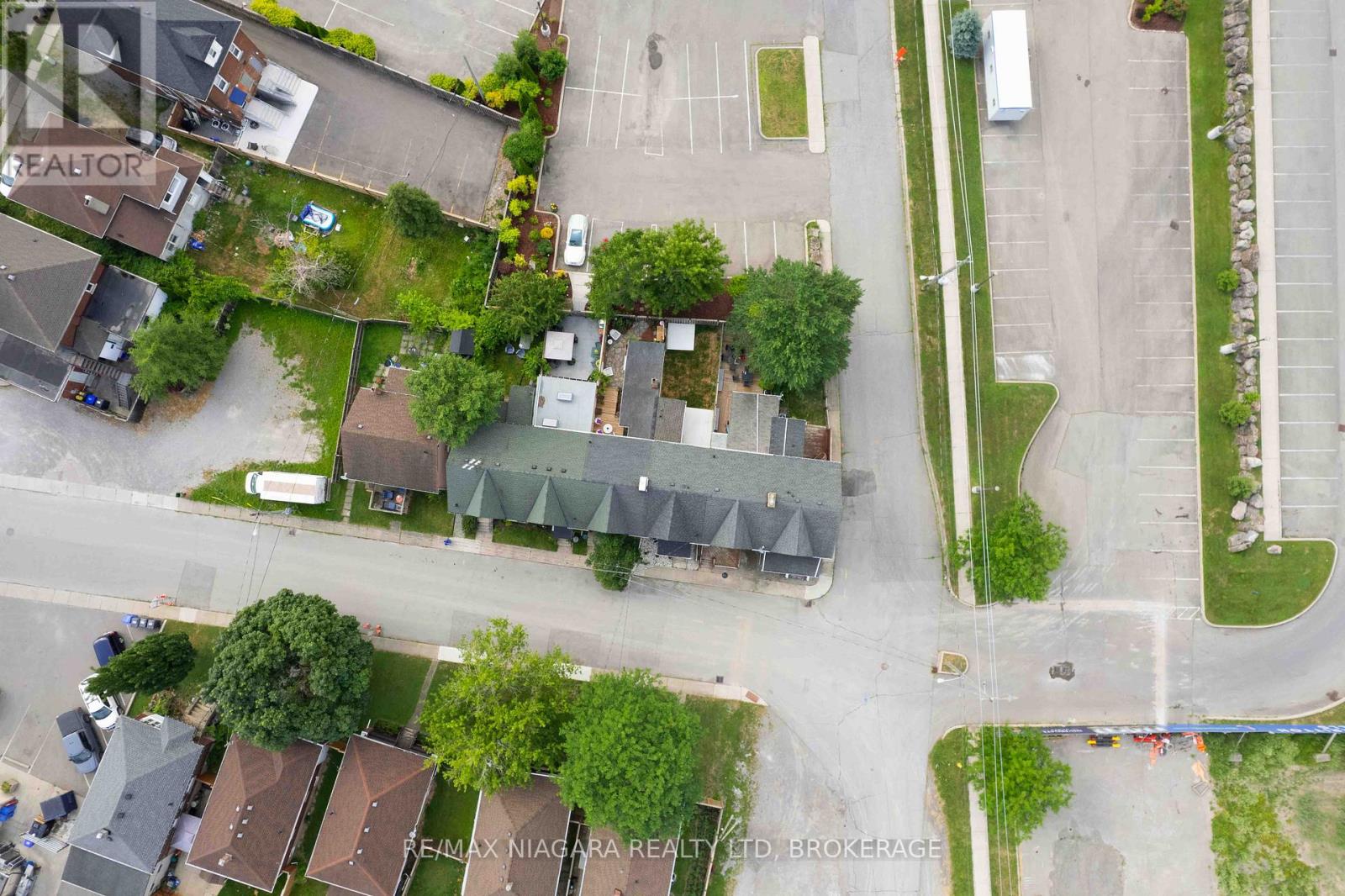 6 Almond Street, St. Catharines, Ontario  L2T 1E7 - Photo 38 - X12569372