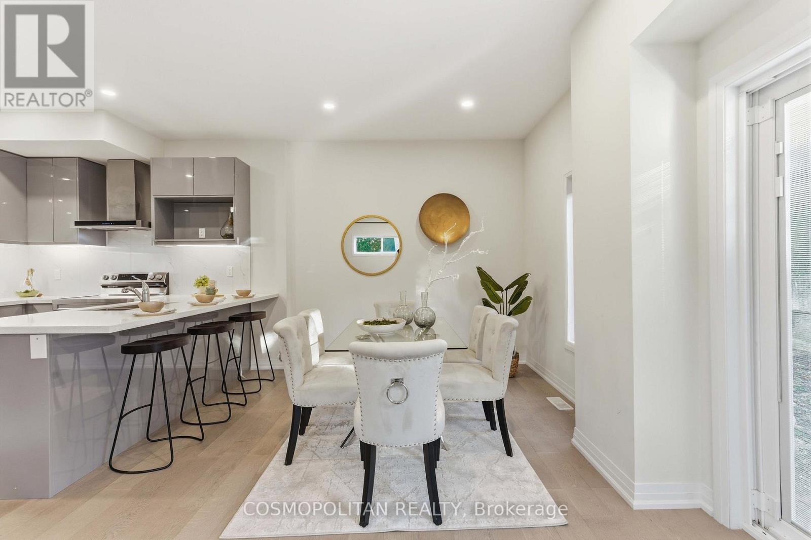 71 Bradley Street, St. Catharines, Ontario  L2T 1R5 - Photo 12 - X12569538