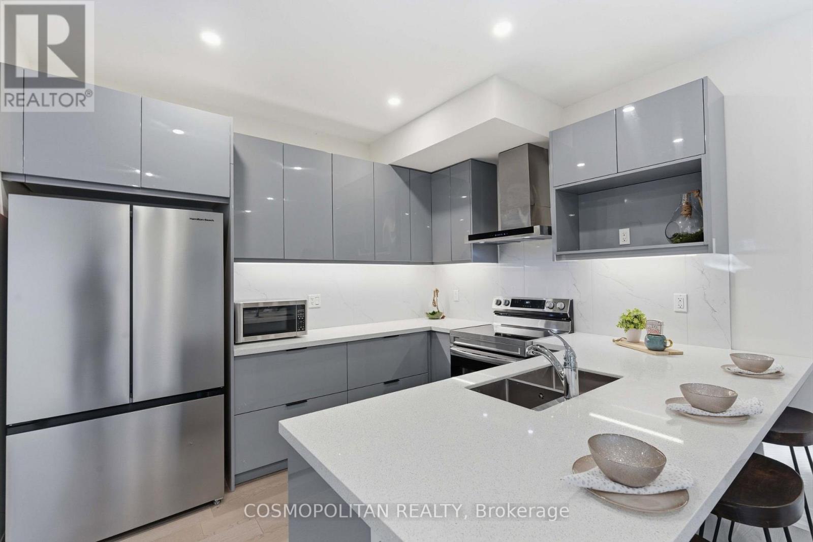 71 Bradley Street, St. Catharines, Ontario  L2T 1R5 - Photo 15 - X12569538