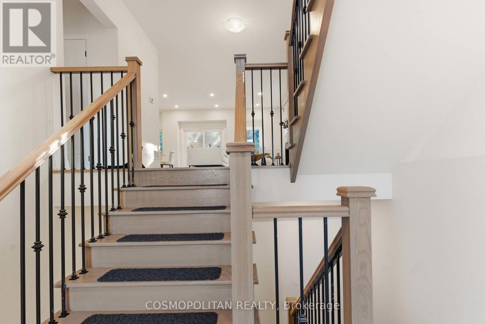 71 Bradley Street, St. Catharines, Ontario  L2T 1R5 - Photo 21 - X12569538