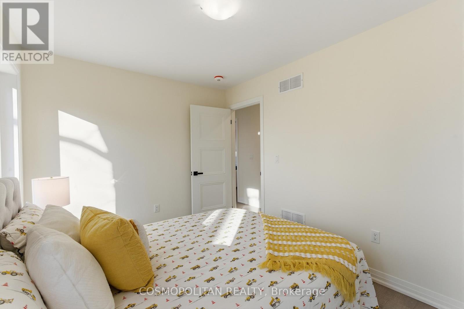 71 Bradley Street, St. Catharines, Ontario  L2T 1R5 - Photo 34 - X12569538