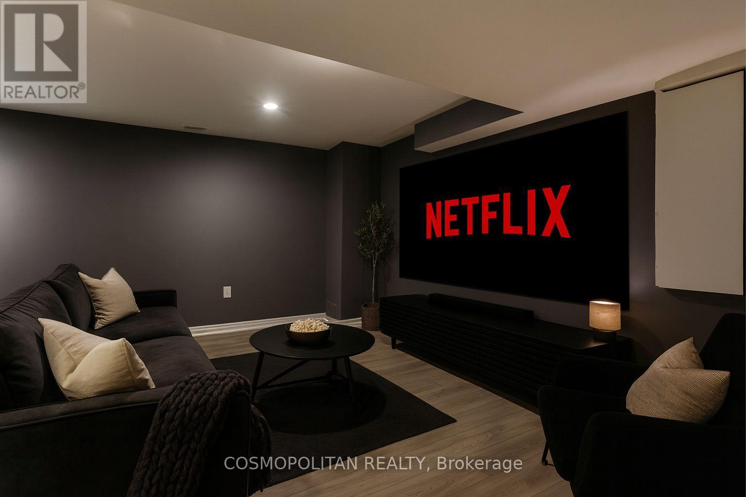 71 Bradley Street, St. Catharines, Ontario  L2T 1R5 - Photo 39 - X12569538