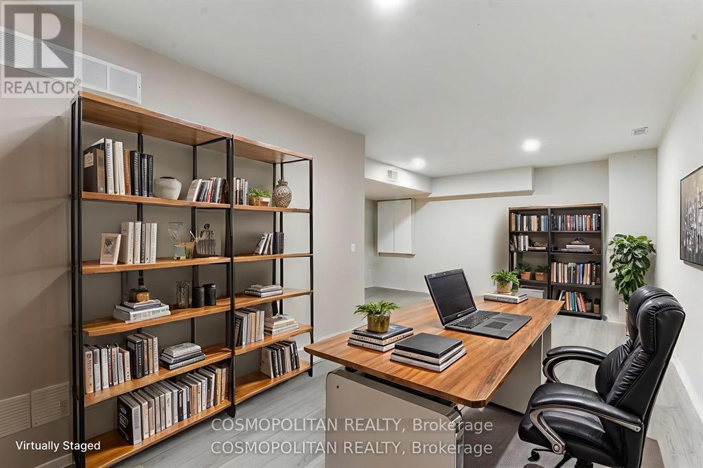 71 Bradley Street, St. Catharines, Ontario  L2T 1R5 - Photo 43 - X12569538