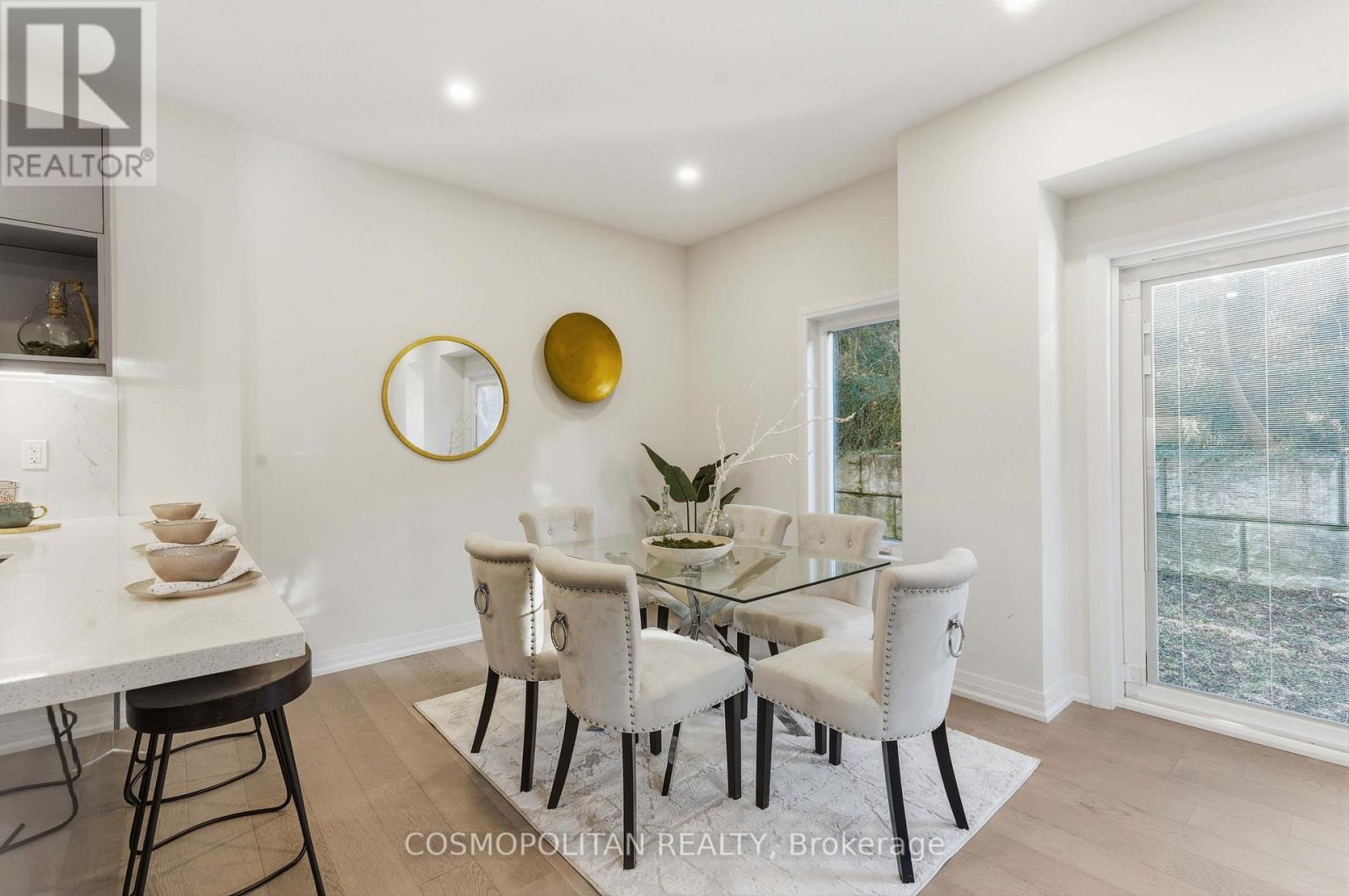 71 Bradley Street, St. Catharines, Ontario  L2T 1R5 - Photo 9 - X12569538