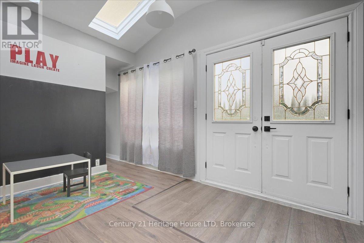 4 Cross Street, St. Catharines, Ontario  L2R 2W5 - Photo 12 - X12569548