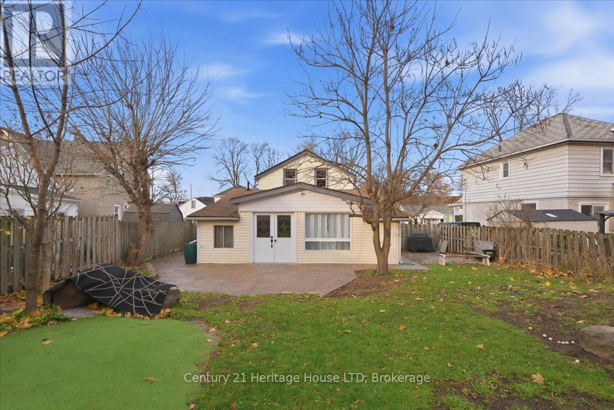 4 Cross Street, St. Catharines, Ontario  L2R 2W5 - Photo 26 - X12569548