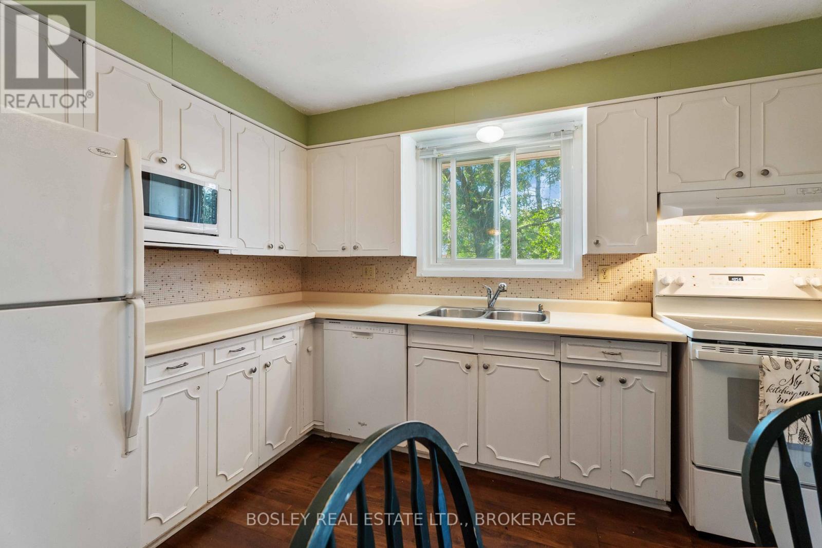 27 Meadowlark Crescent, St. Catharines, Ontario  L2N 2M6 - Photo 18 - X12571772