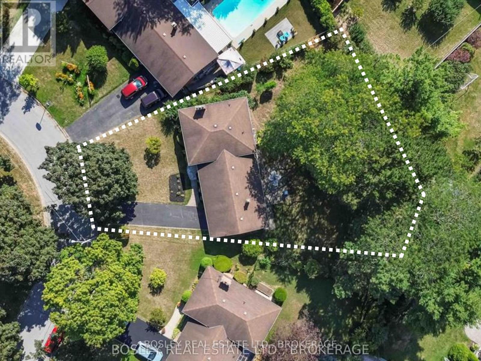 27 Meadowlark Crescent, St. Catharines, Ontario  L2N 2M6 - Photo 2 - X12571772