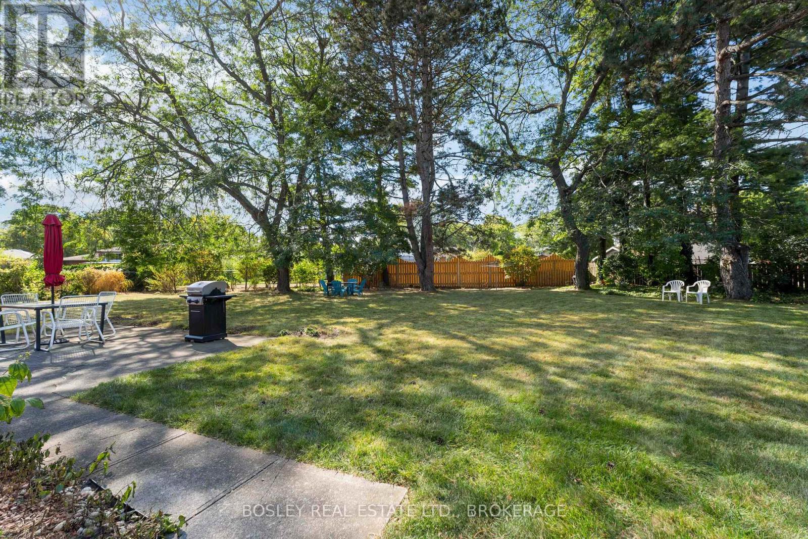 27 Meadowlark Crescent, St. Catharines, Ontario  L2N 2M6 - Photo 4 - X12571772