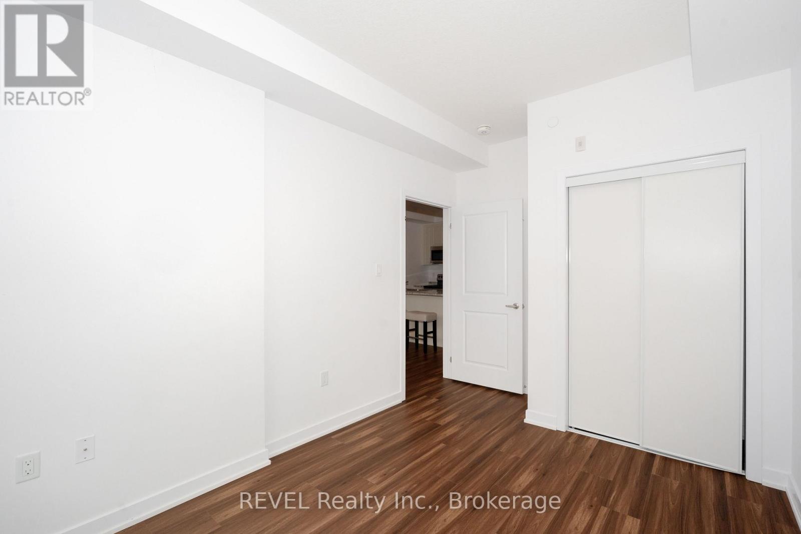 228 - 101 Shoreview Place, Hamilton, Ontario  L8E 0K2 - Photo 21 - X12576178