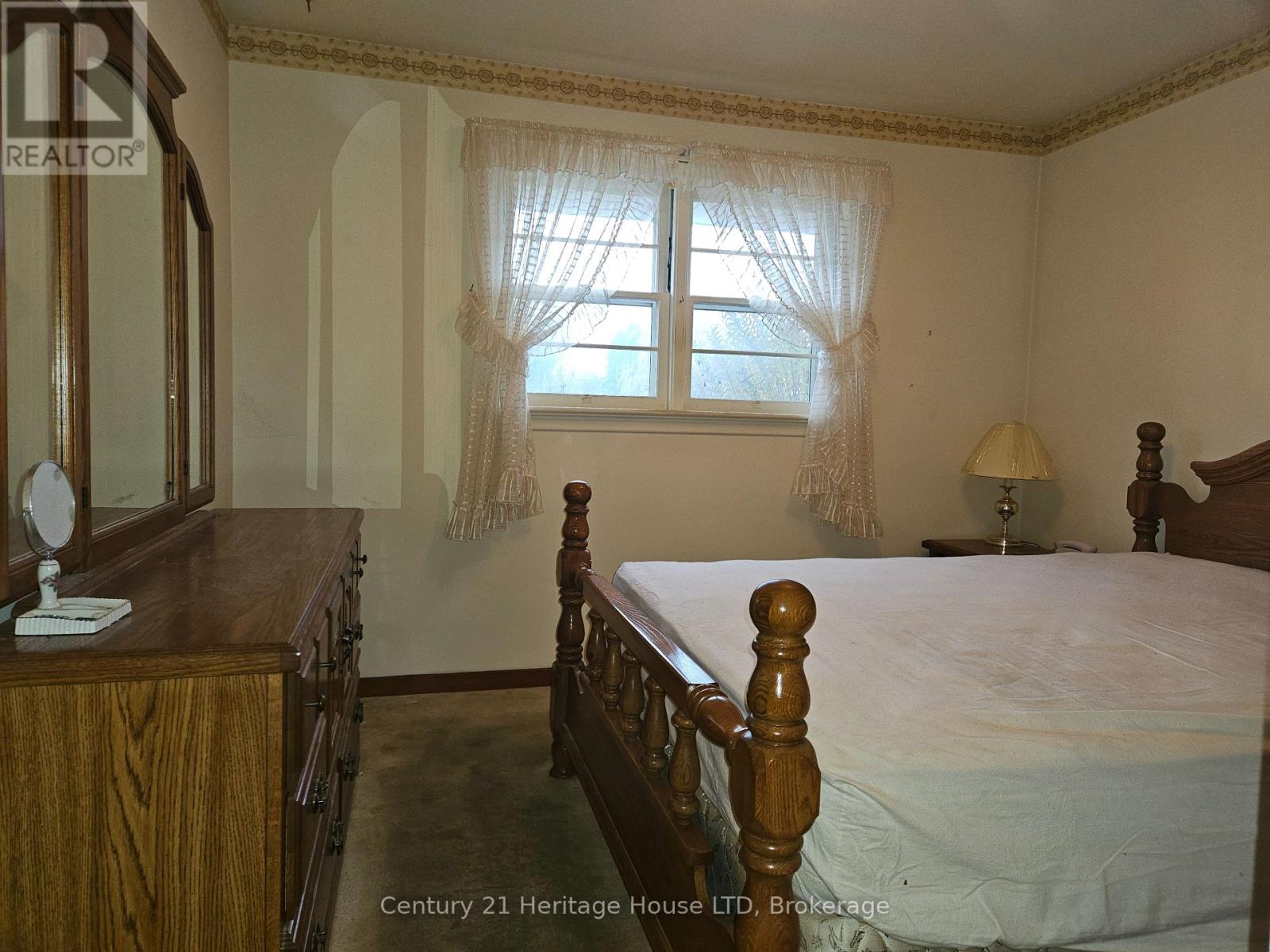 6558 Oneil Street, Niagara Falls, Ontario  L2J 1N1 - Photo 13 - X12576310