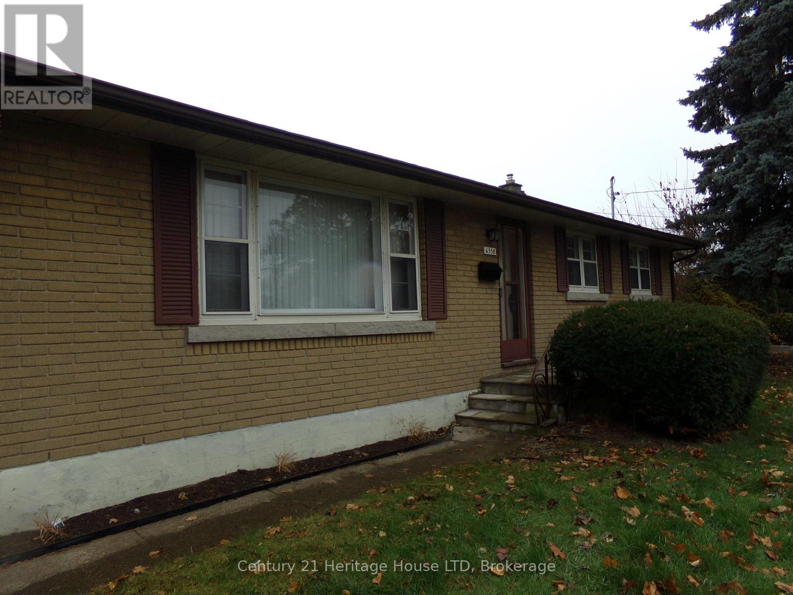 6558 Oneil Street, Niagara Falls, Ontario  L2J 1N1 - Photo 2 - X12576310