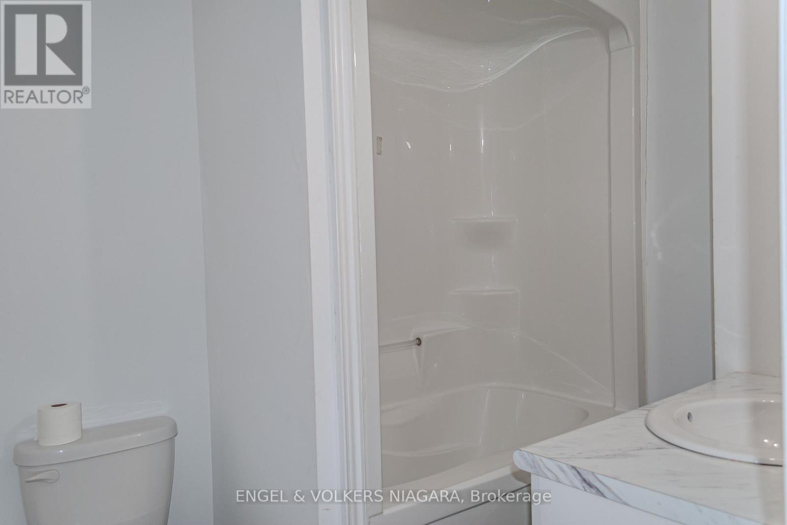 Lower/basement - 7171 Lionshead Avenue, Niagara Falls, Ontario  L2G 0A6 - Photo 11 - X12577334