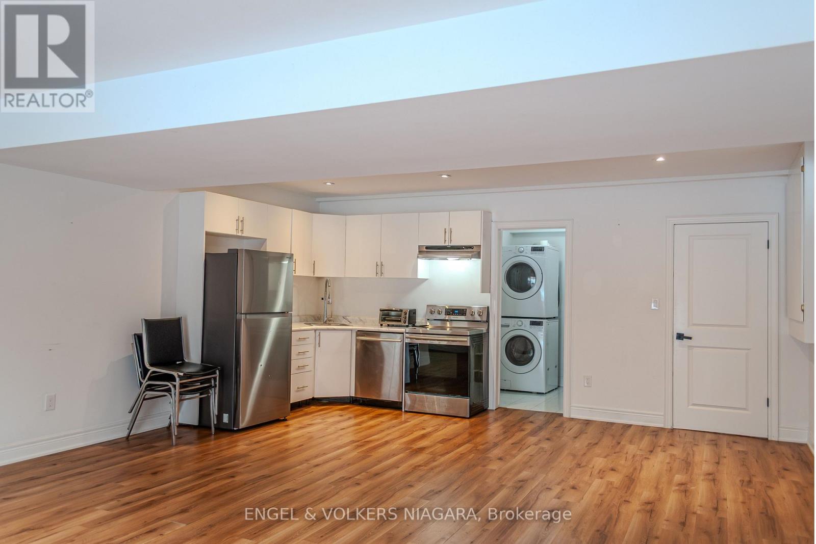 Lower/basement - 7171 Lionshead Avenue, Niagara Falls, Ontario  L2G 0A6 - Photo 3 - X12577334