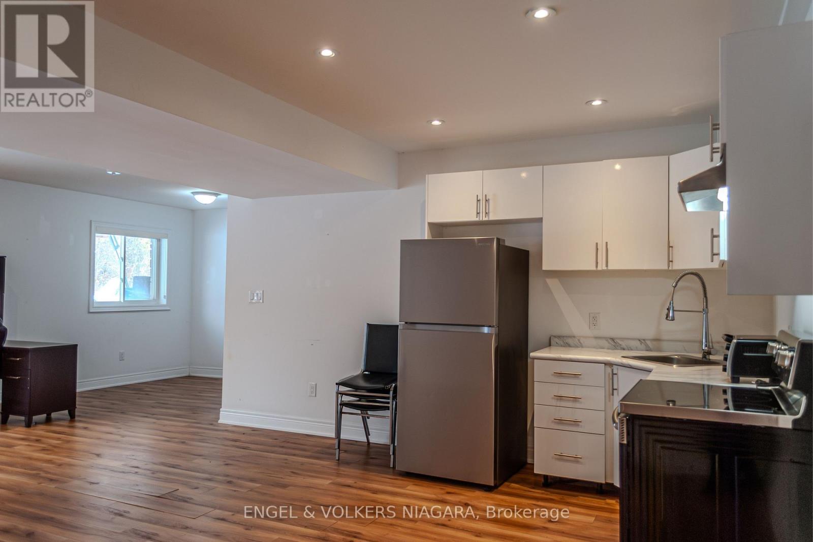 Lower/basement - 7171 Lionshead Avenue, Niagara Falls, Ontario  L2G 0A6 - Photo 5 - X12577334