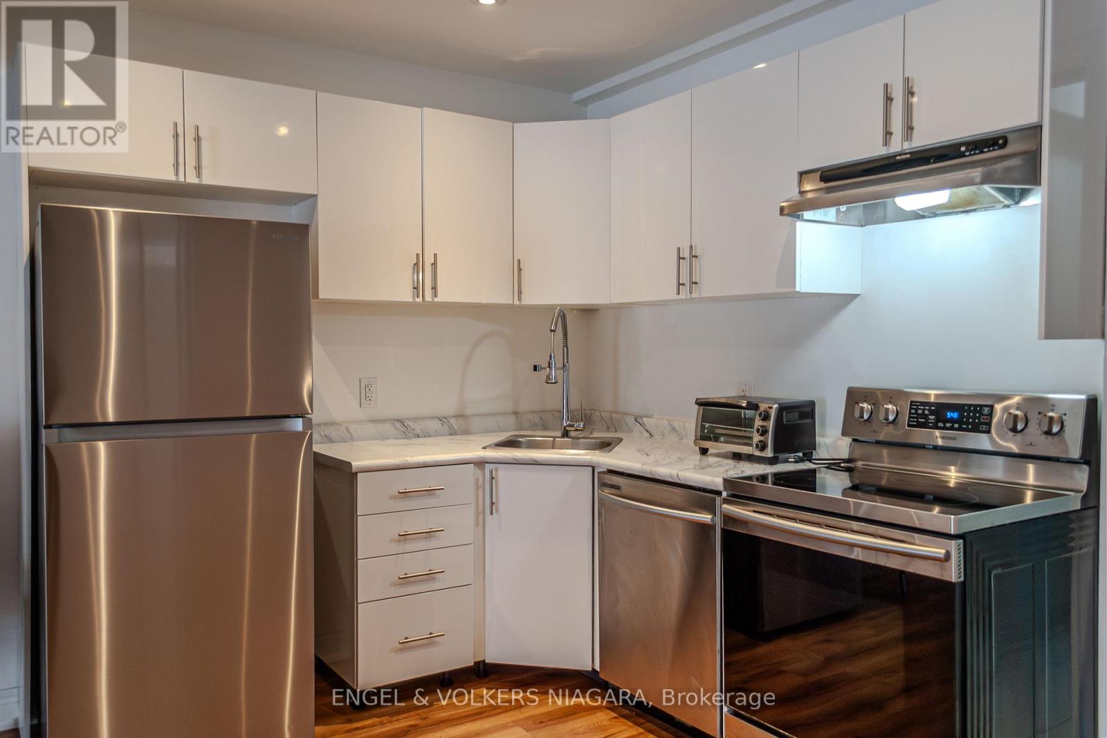 Lower/basement - 7171 Lionshead Avenue, Niagara Falls, Ontario  L2G 0A6 - Photo 6 - X12577334