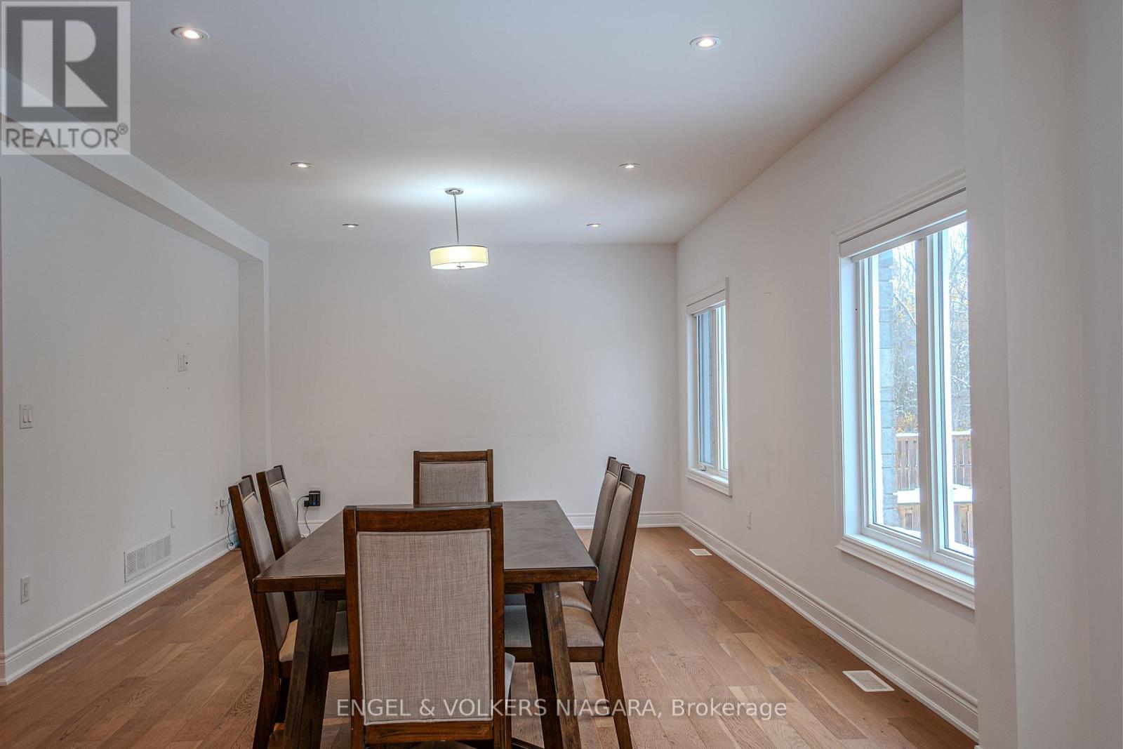 Main Level - 7171 Lionshead Avenue, Niagara Falls, Ontario  L2G 0A6 - Photo 10 - X12577338