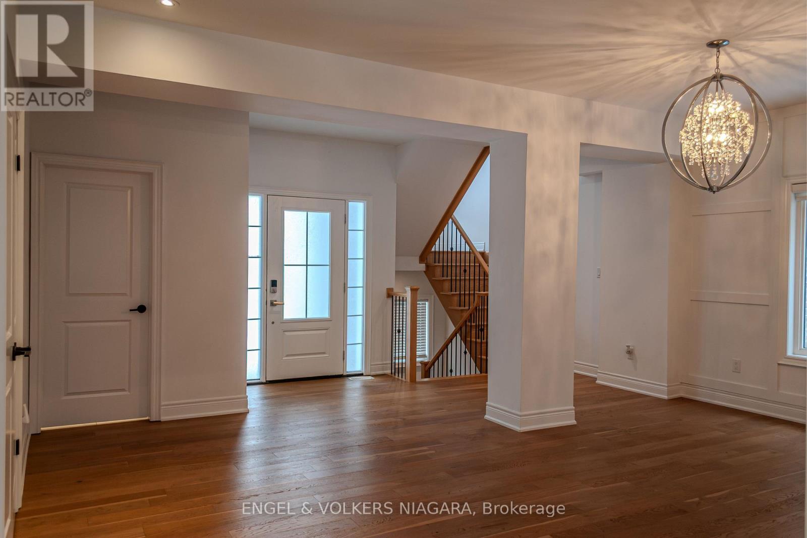 Main Level - 7171 Lionshead Avenue, Niagara Falls, Ontario  L2G 0A6 - Photo 3 - X12577338