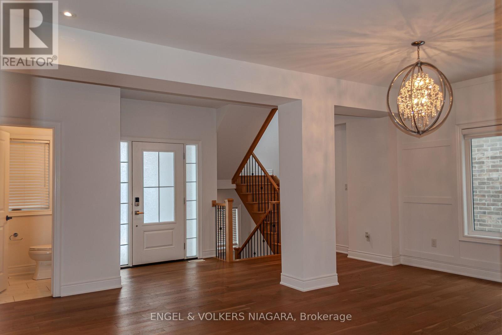 Main Level - 7171 Lionshead Avenue, Niagara Falls, Ontario  L2G 0A6 - Photo 4 - X12577338