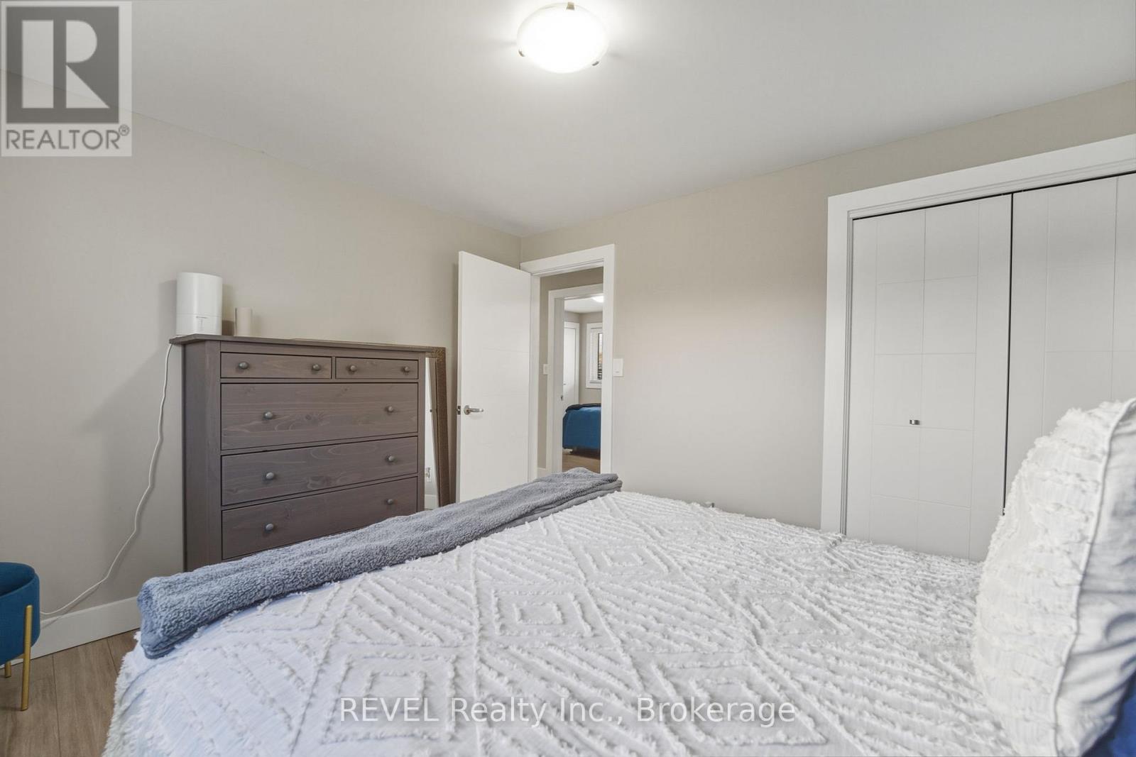 20 Bishops Road, St. Catharines, Ontario  L2M 1T9 - Photo 21 - X12577534