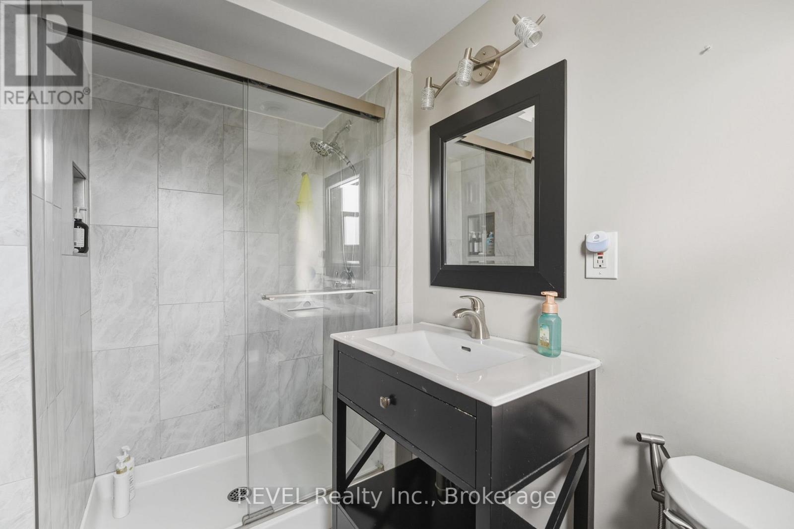 20 Bishops Road, St. Catharines, Ontario  L2M 1T9 - Photo 34 - X12577534