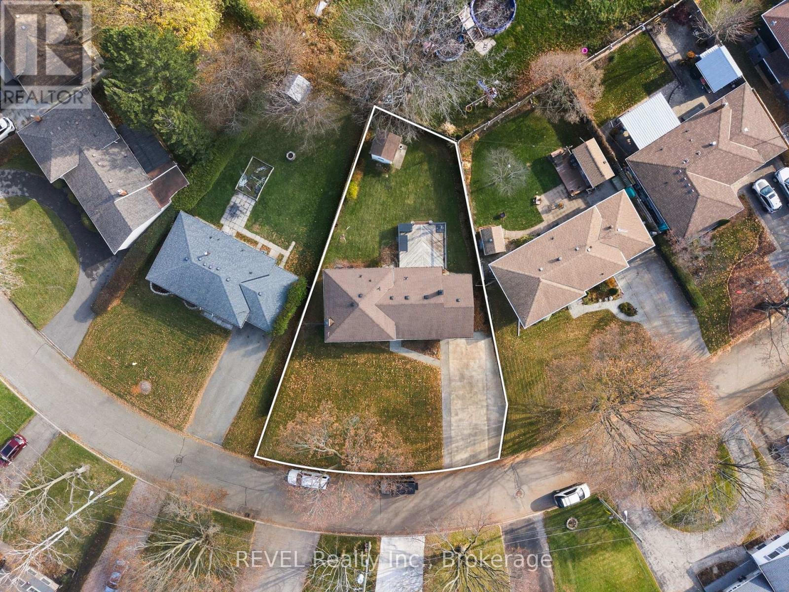 20 Bishops Road, St. Catharines, Ontario  L2M 1T9 - Photo 42 - X12577534