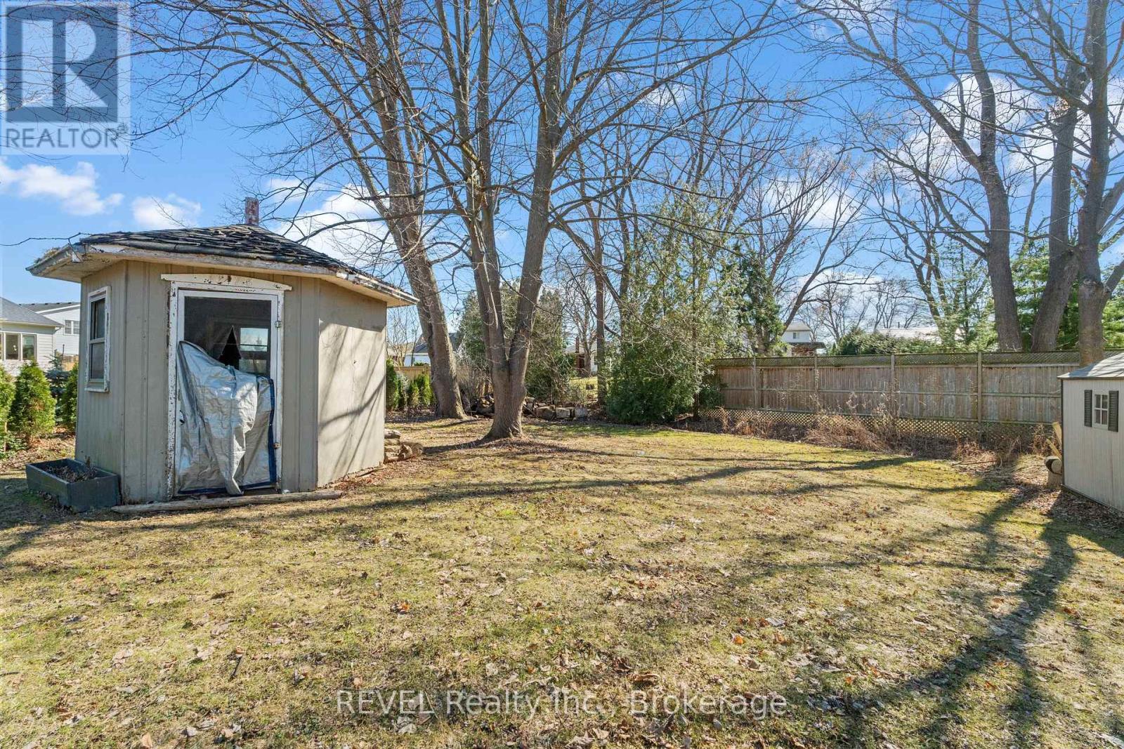 639 Penner Street, Niagara-On-The-Lake, Ontario  L0S 1T0 - Photo 25 - X12577584