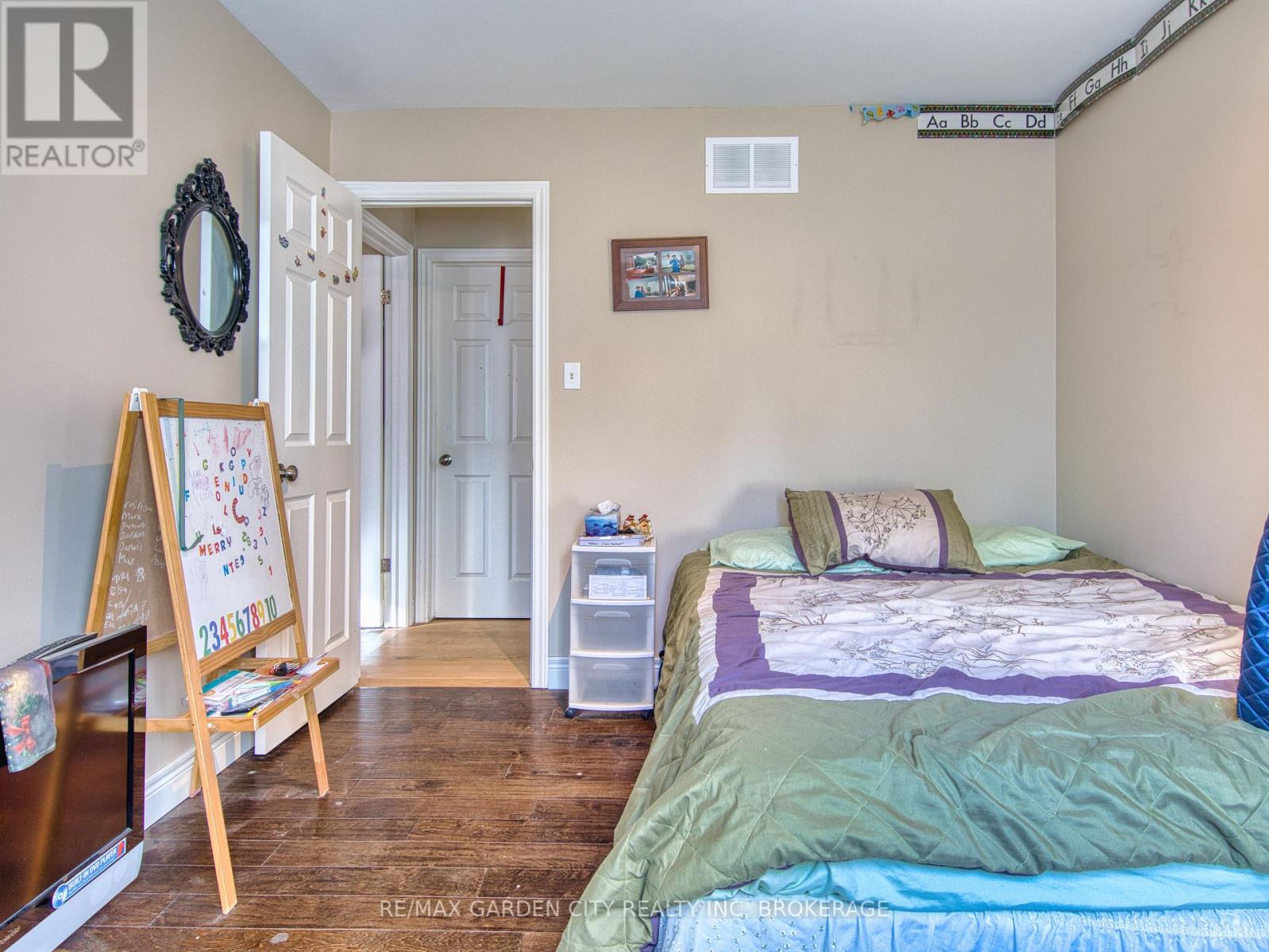 61 Concord Avenue, St. Catharines, Ontario  L2M 5N9 - Photo 17 - X12580168