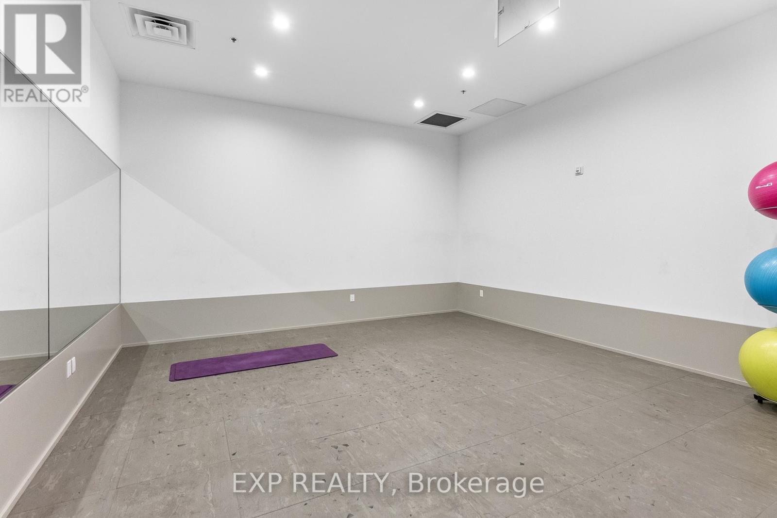 219 - 550 North Service Road, Grimsby, Ontario  L3M 0H9 - Photo 36 - X12584034