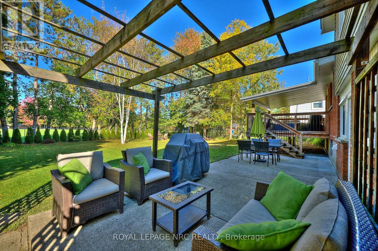 13 Damude Drive, Pelham, Ontario  L0S 1E0 - Photo 8 - X12587088