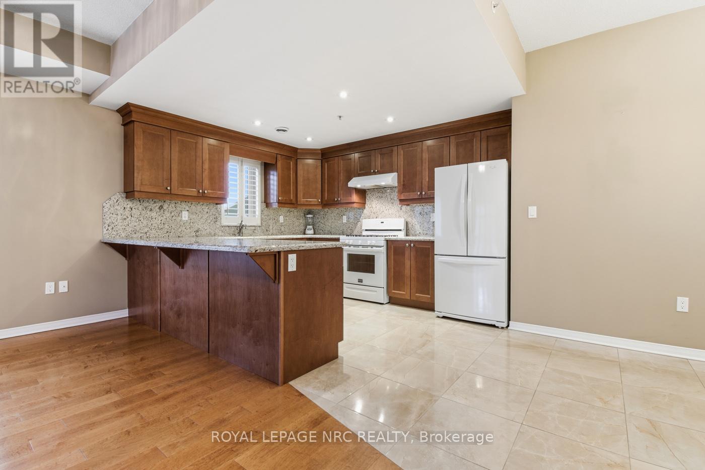 203 - 16 Sullivan Avenue, Thorold, Ontario  L2V 2Y2 - Photo 9 - X12587482