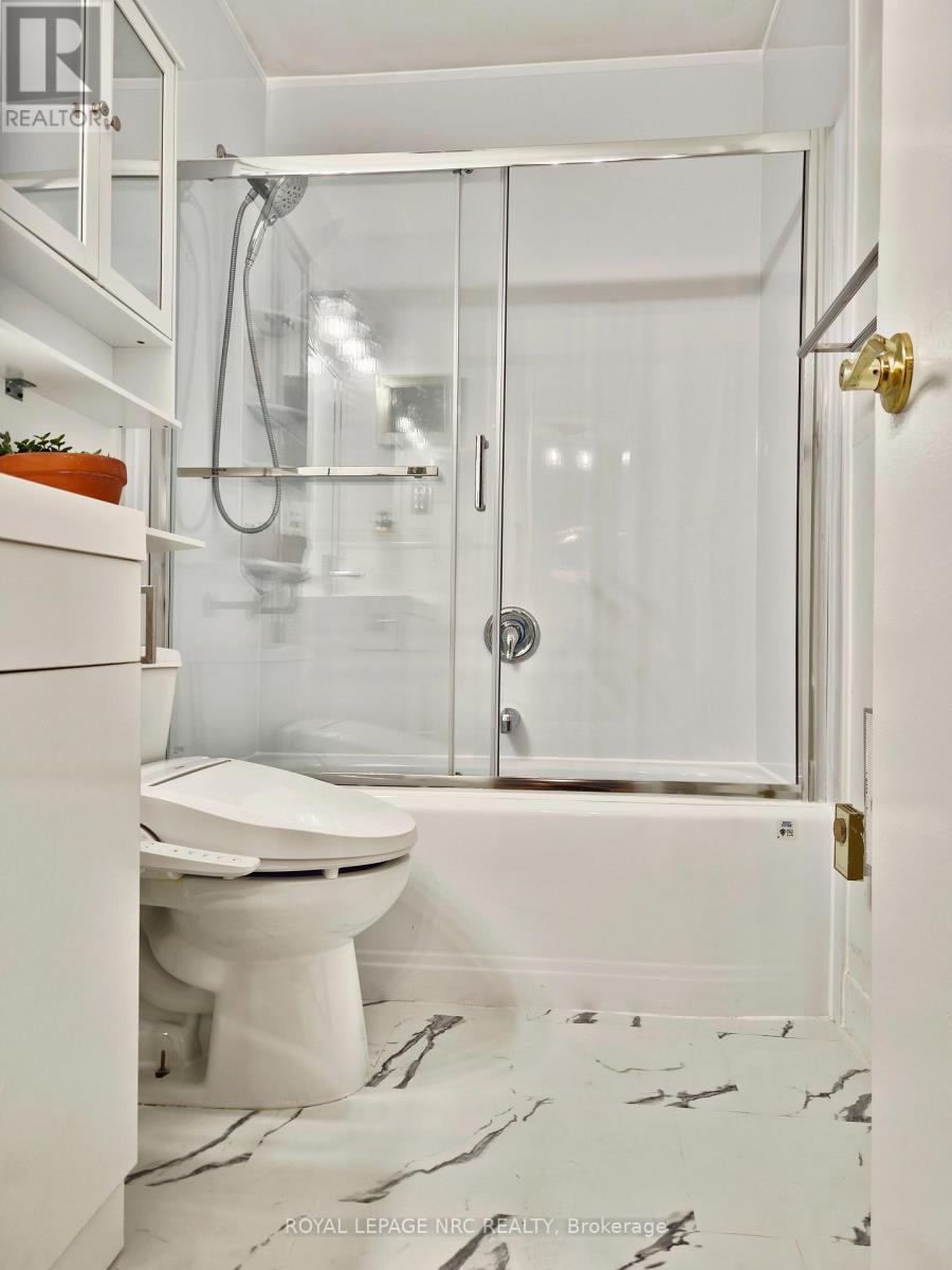 1108 - 35 Towering Heights Boulevard, St. Catharines, Ontario  L2T 3G8 - Photo 25 - X12589476