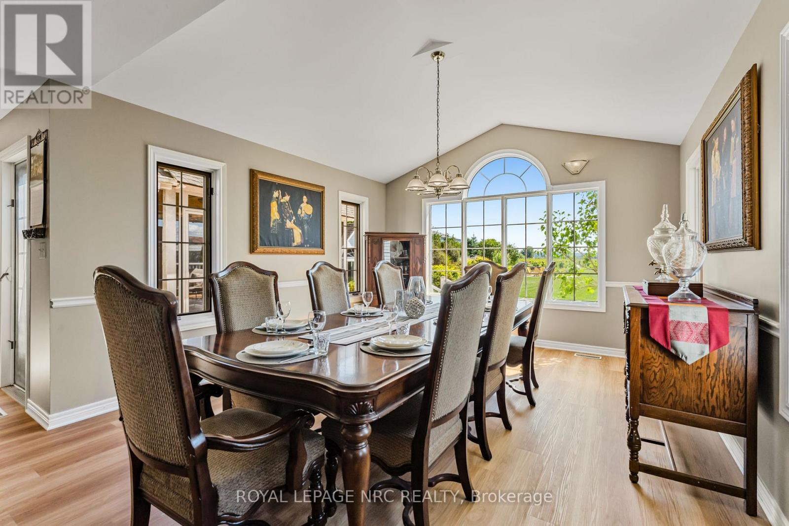 1053 Line 3 Road, Niagara-On-The-Lake, Ontario  L0S 1J0 - Photo 13 - X12591650