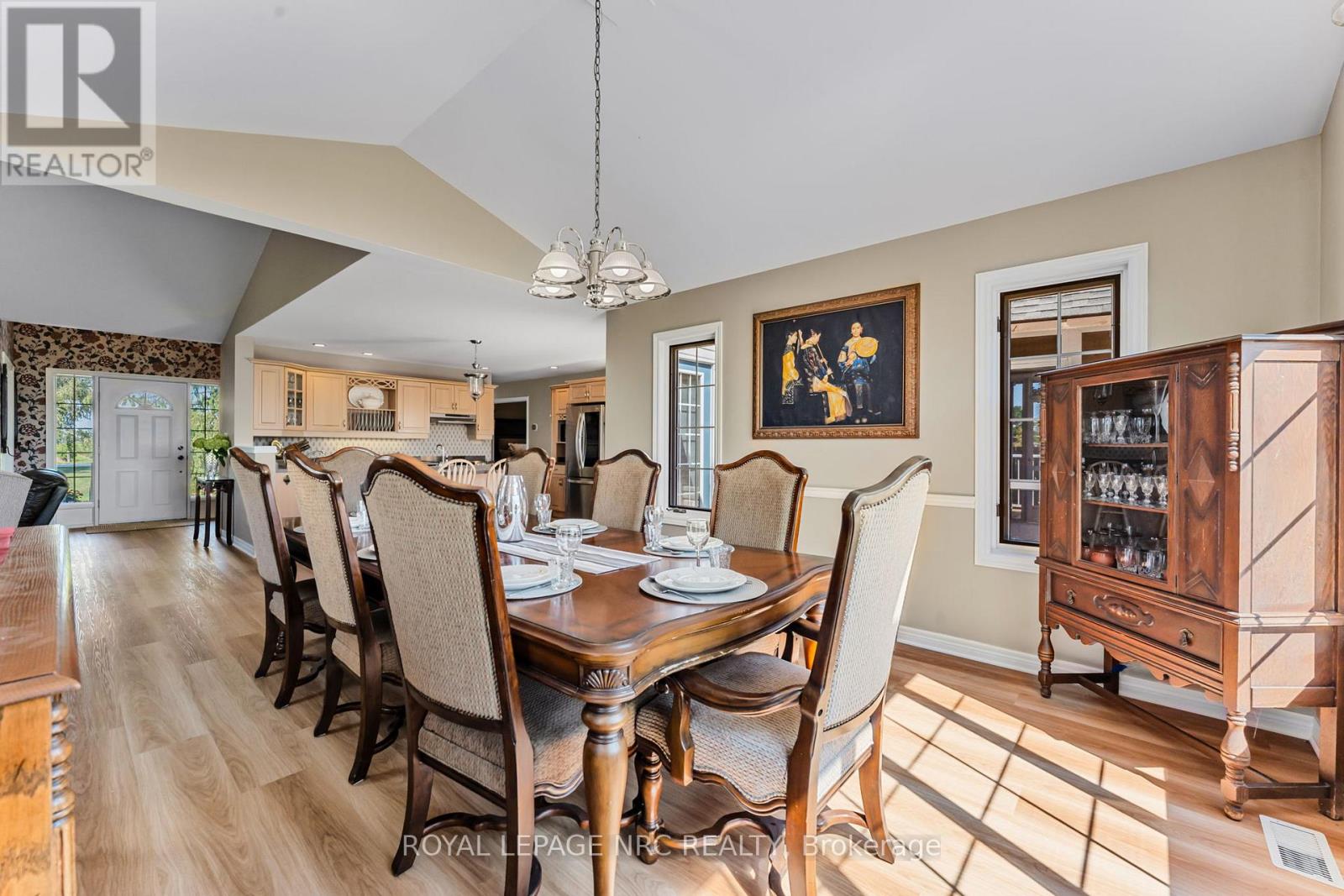 1053 Line 3 Road, Niagara-On-The-Lake, Ontario  L0S 1J0 - Photo 14 - X12591650