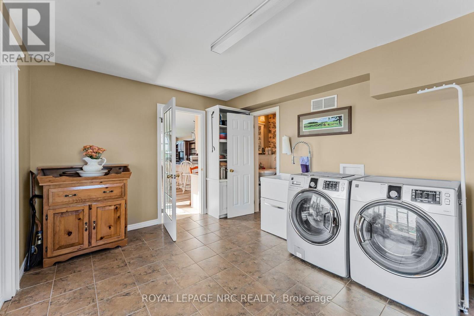 1053 Line 3 Road, Niagara-On-The-Lake, Ontario  L0S 1J0 - Photo 22 - X12591650