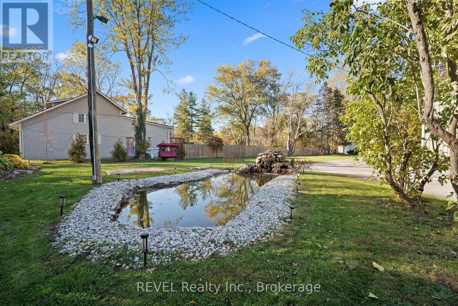 10414 Lakeshore Road, Wainfleet, Ontario  L3K 5V4 - Photo 21 - X12593080