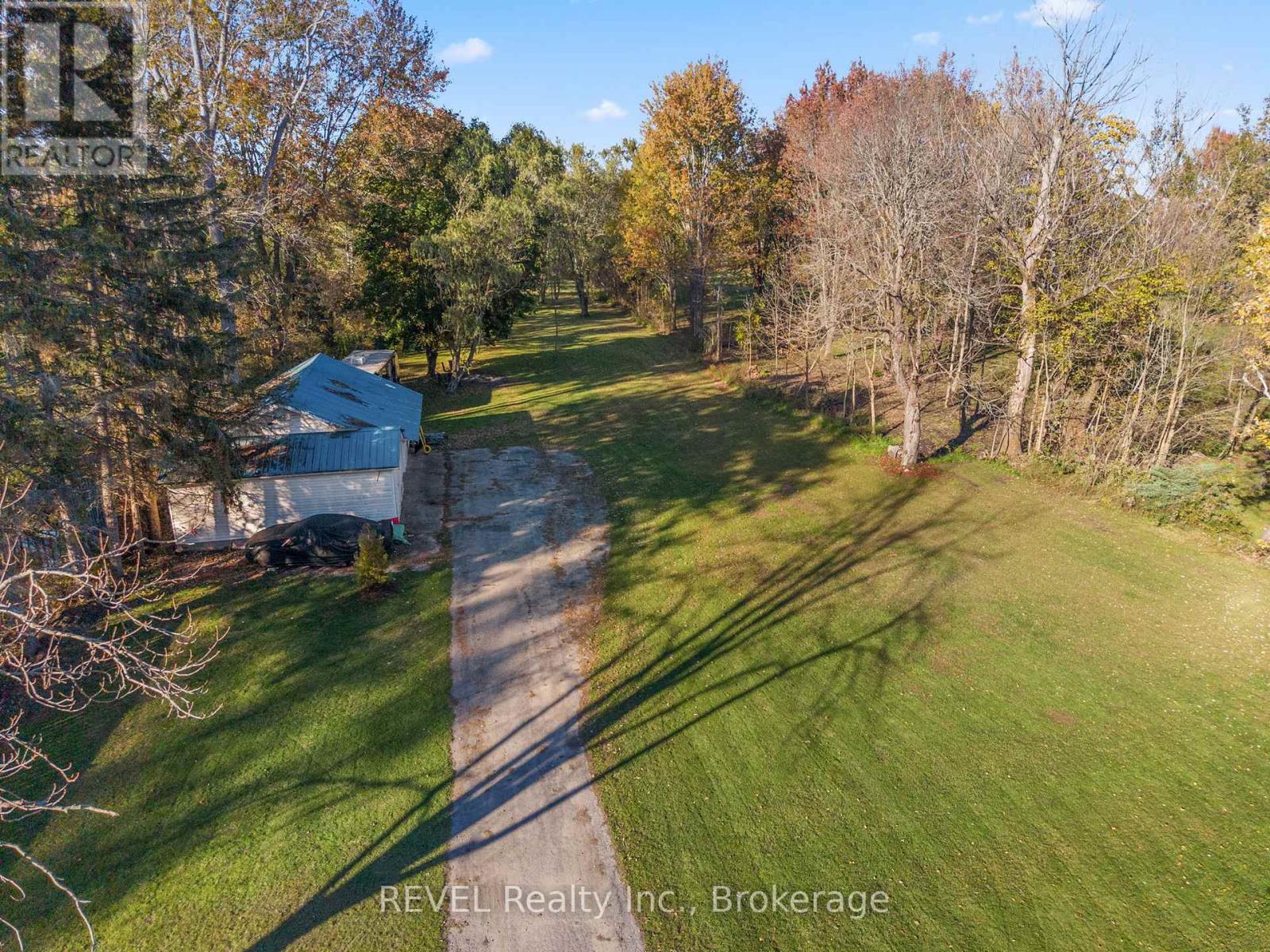 10414 Lakeshore Road, Wainfleet, Ontario  L3K 5V4 - Photo 47 - X12593080